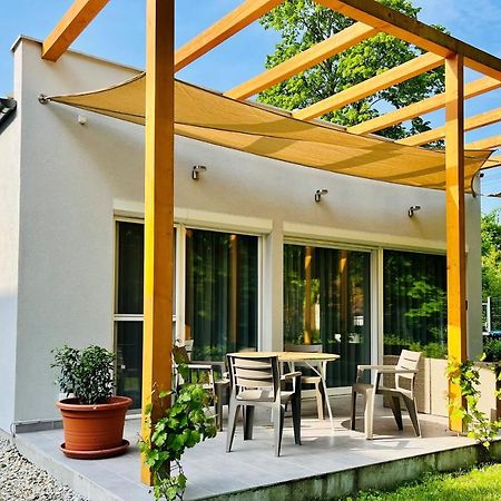 Aranygesztenye Apartmanhaz Balatonudvari Dış mekan fotoğraf