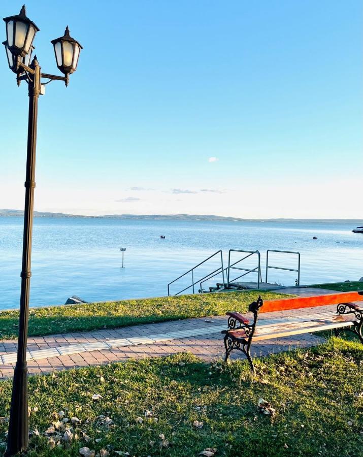 Aranygesztenye Apartmanhaz Balatonudvari Dış mekan fotoğraf